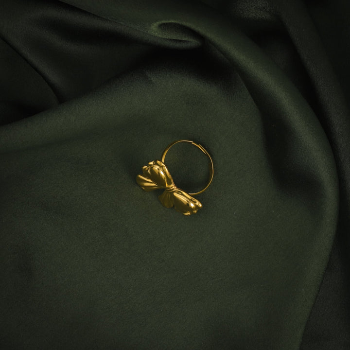 Twirl Bow Ring