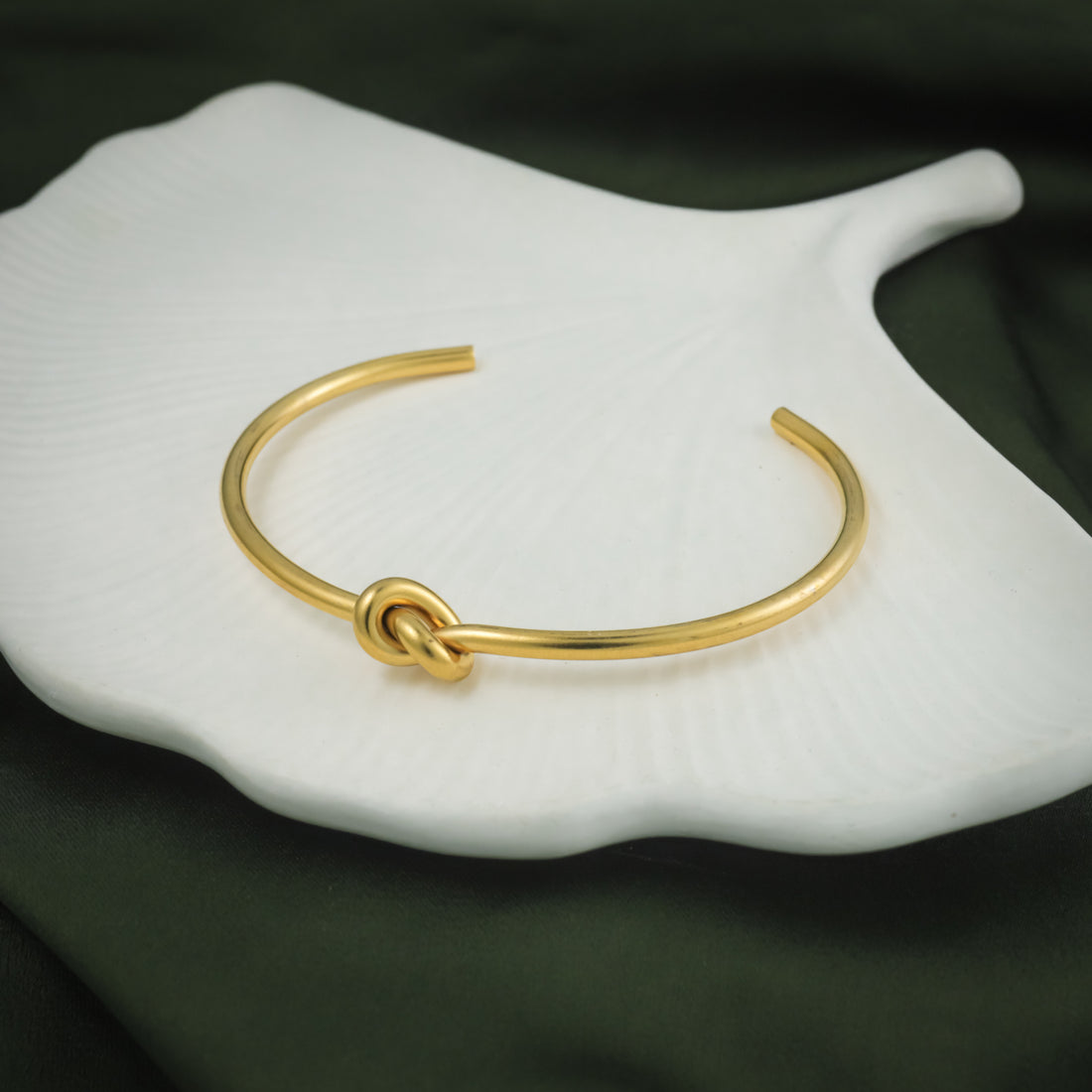 Eternal Love Knot Bracelet