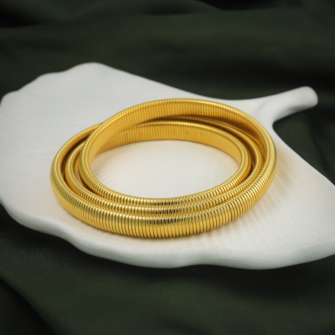 Infinite Loop Bracelet Gold