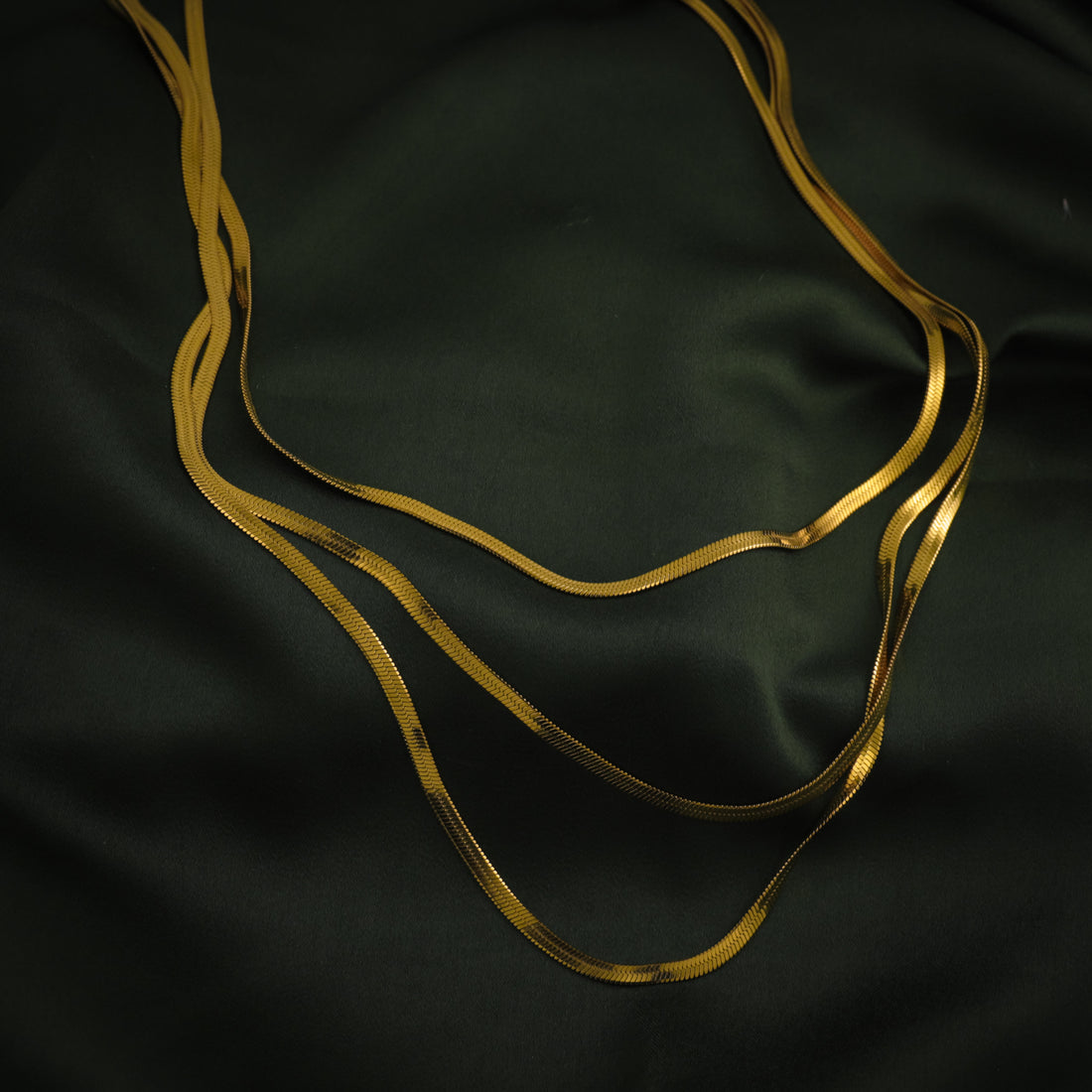 Radiant Line Necklace