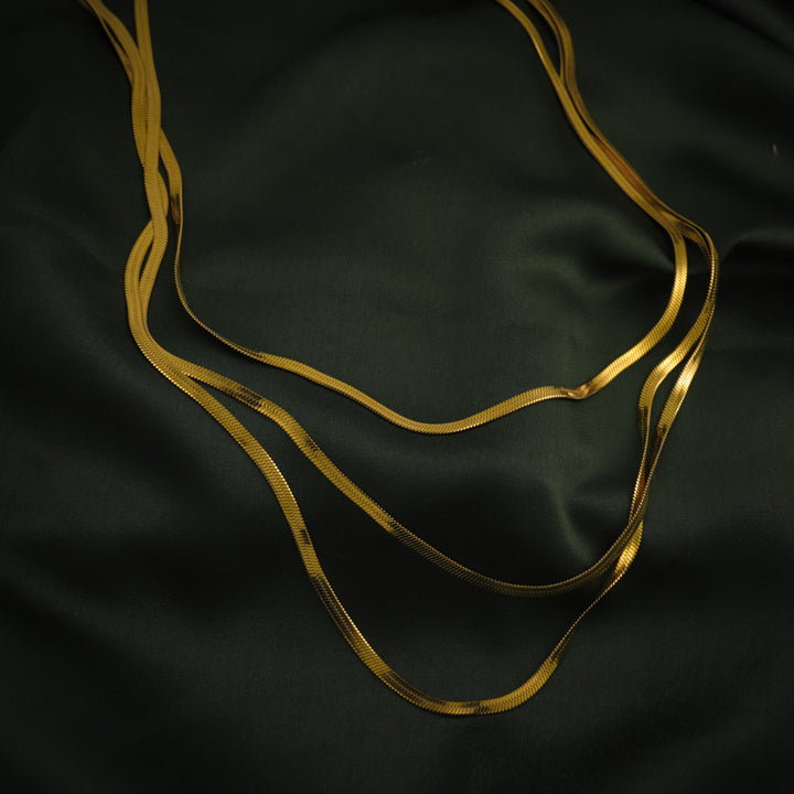 Radiant Line Necklace