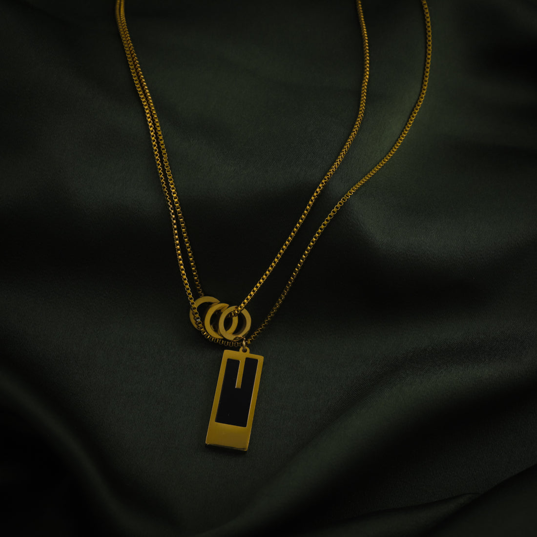 Interlocked Necklace