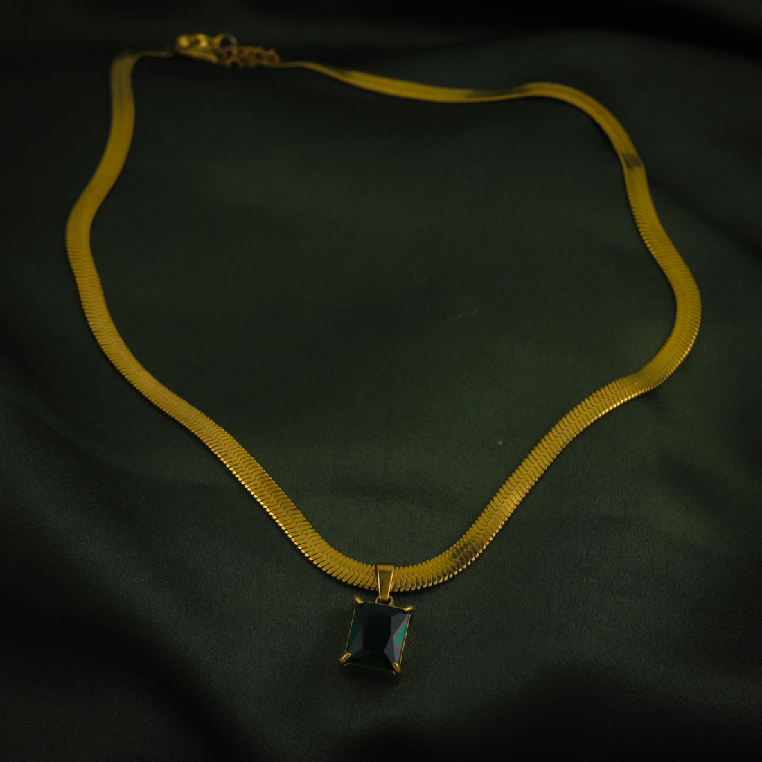 Classic Emerald Necklace