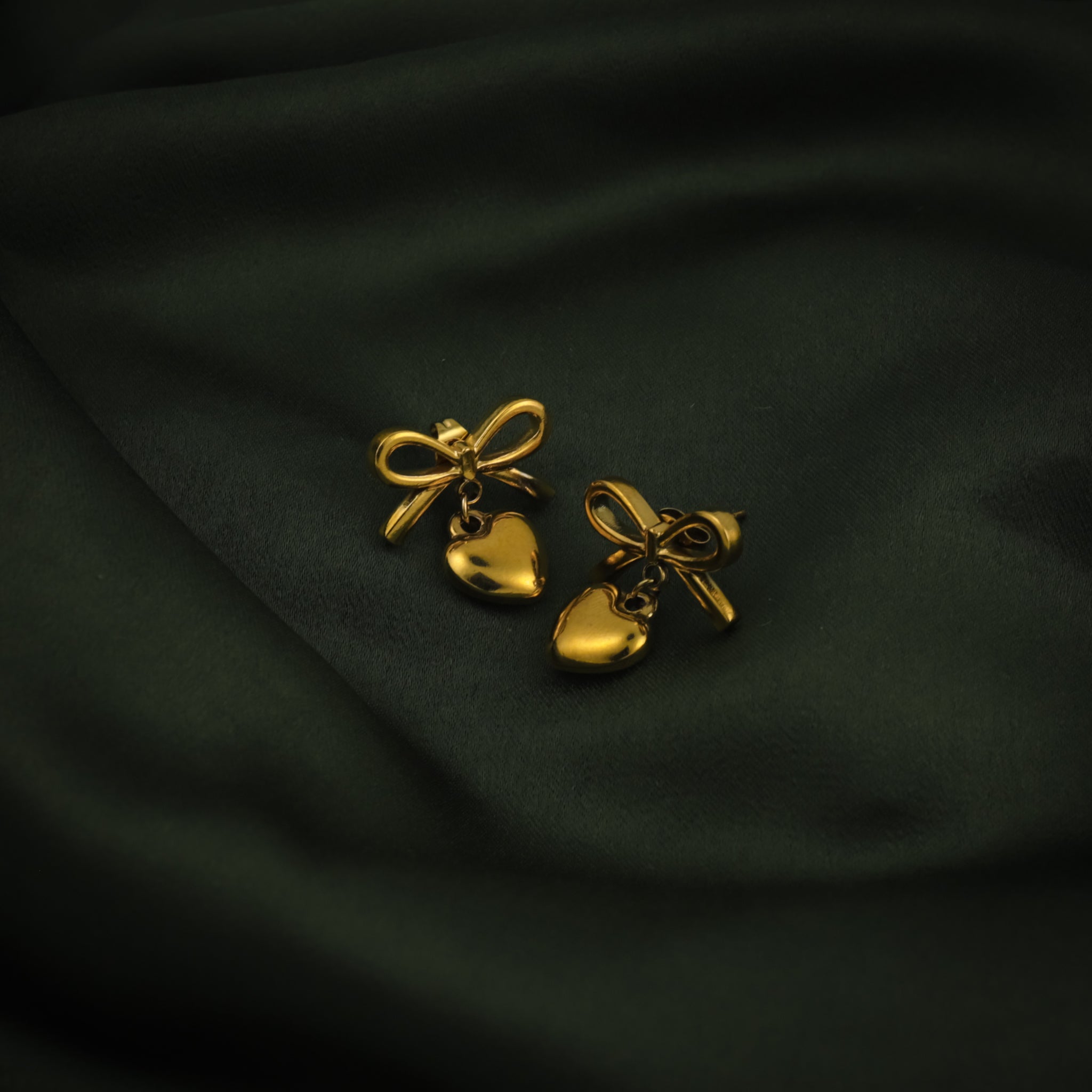 Glowheart Earrings - Gold