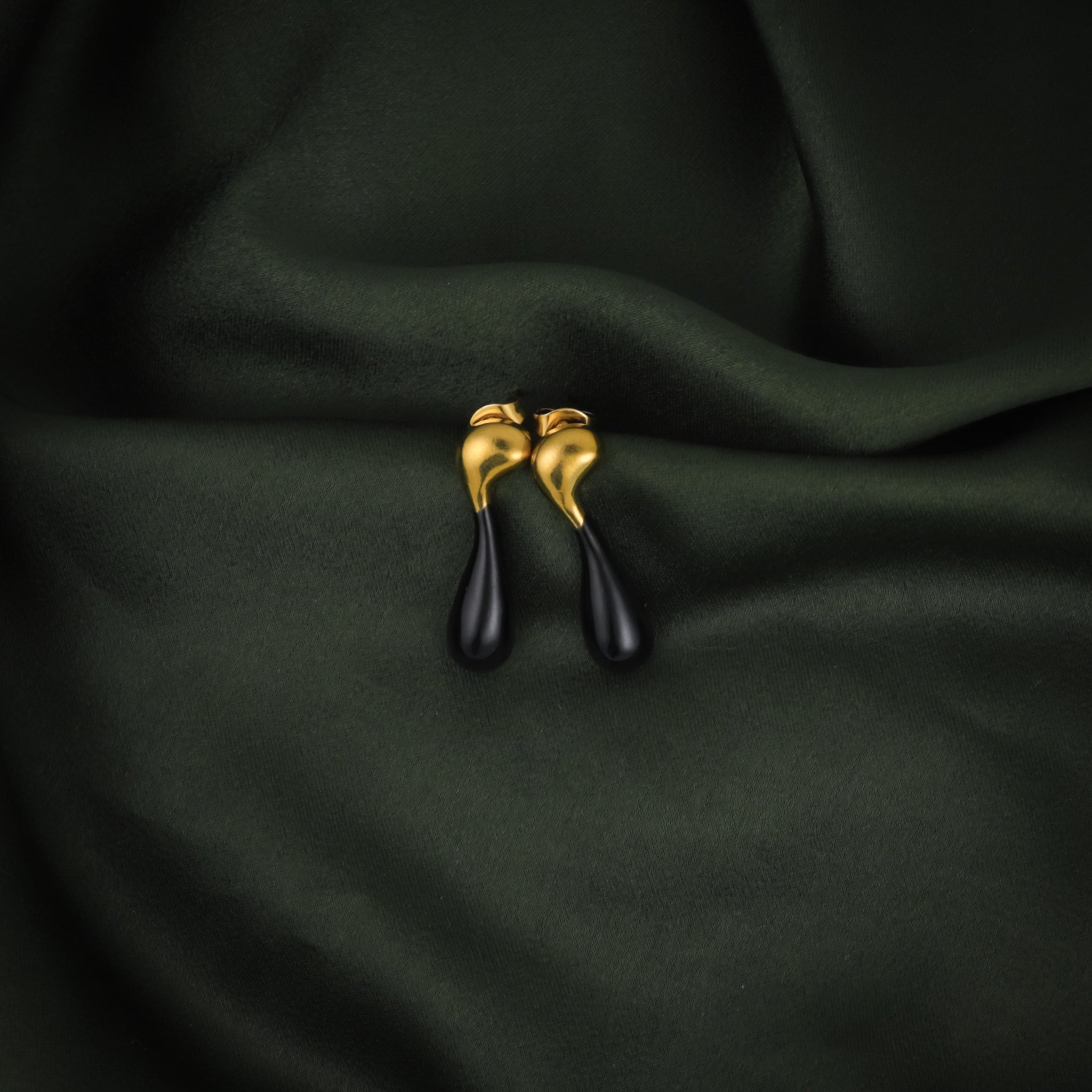 Forest Drop Earrings - Black