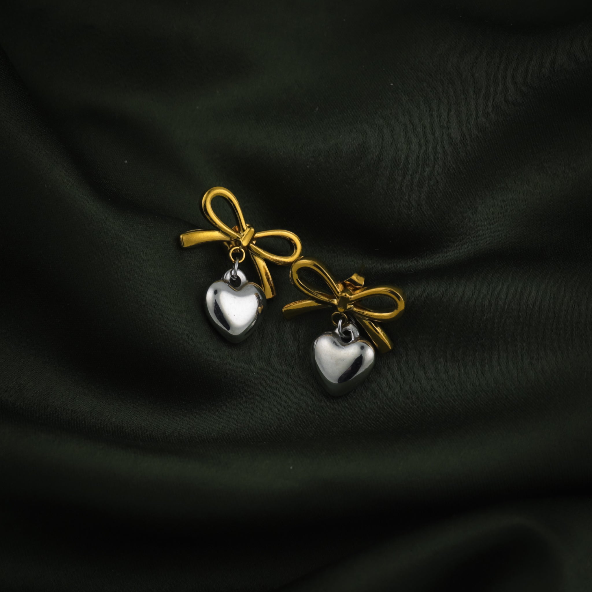 Glowheart Earrings - Silver