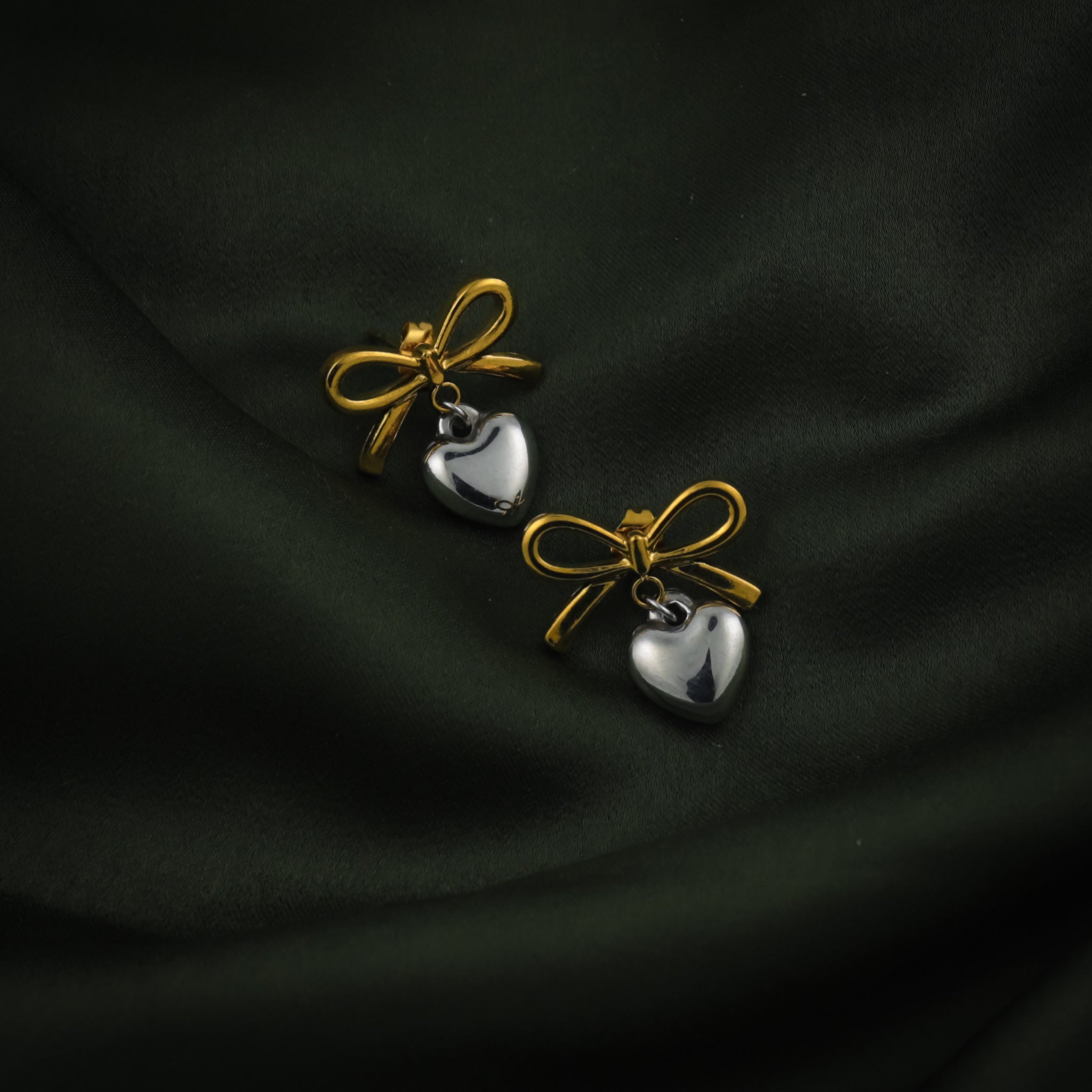 Glowheart Earrings - Silver