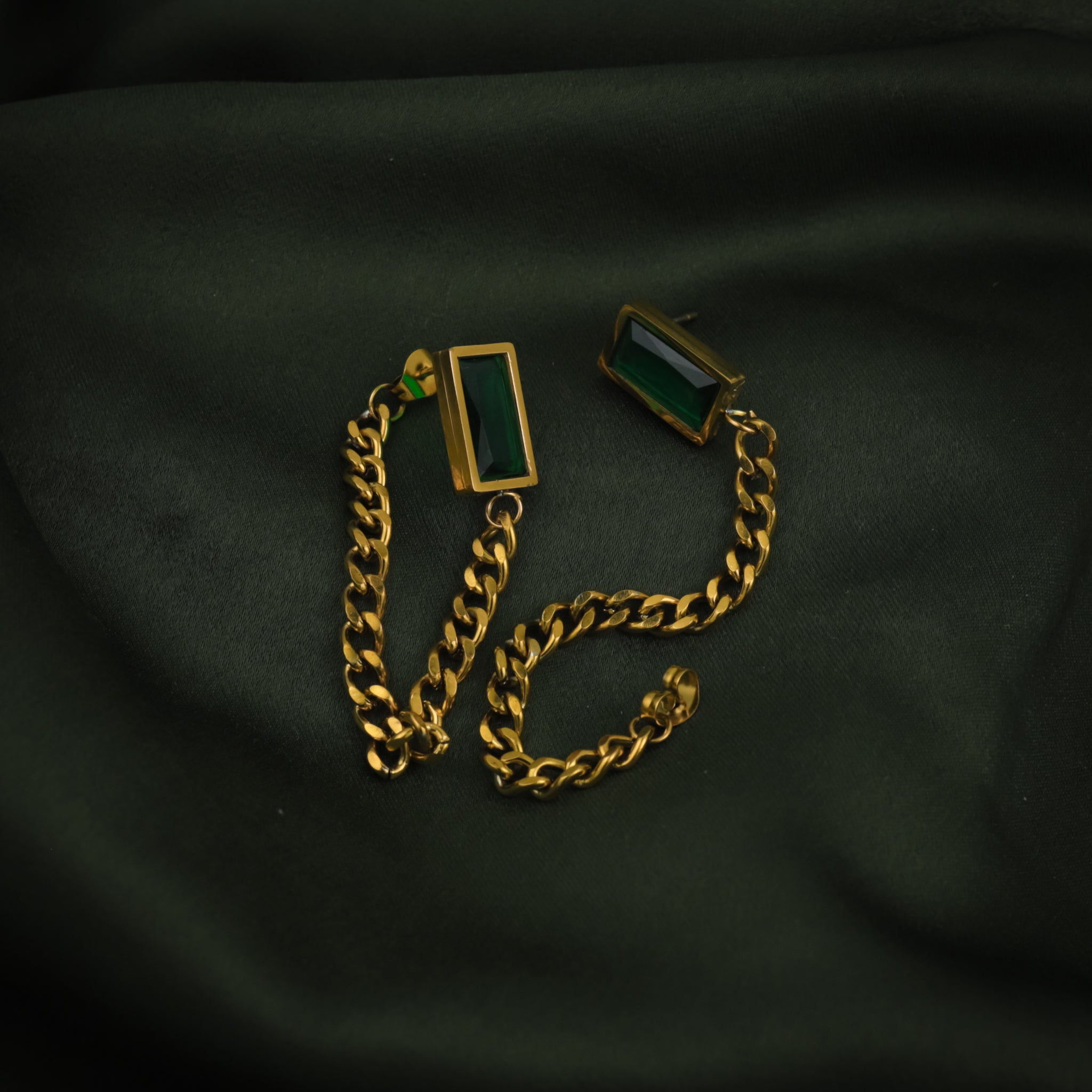 Emerald Kiss Earrings