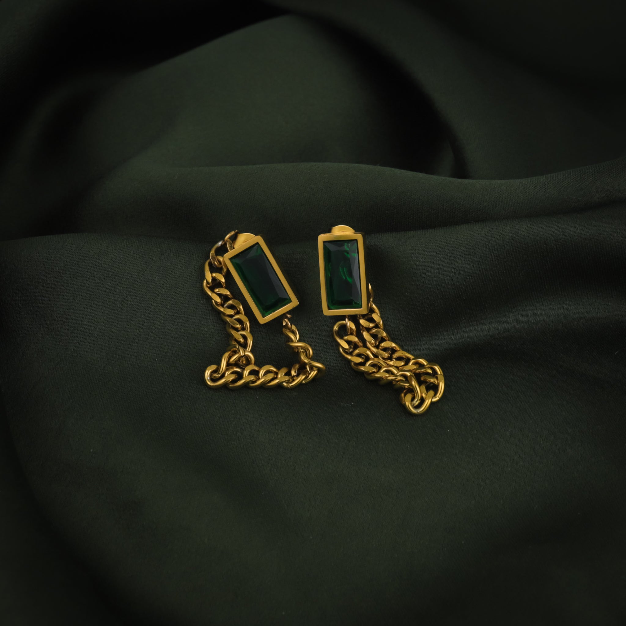 Emerald Kiss Earrings