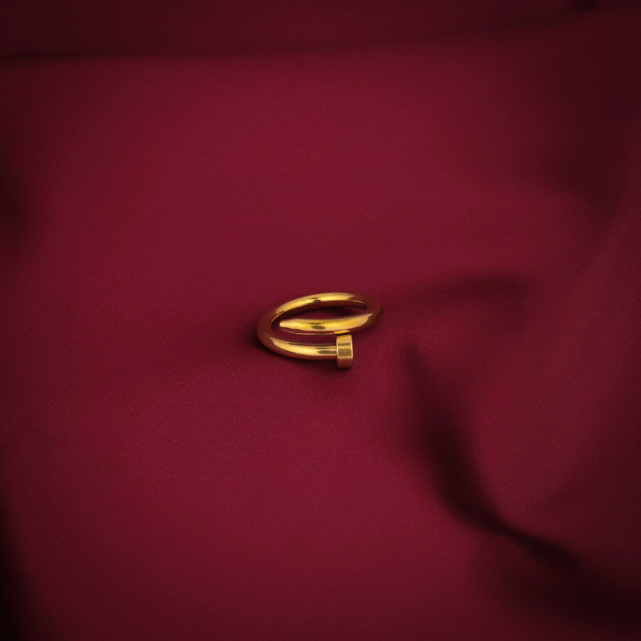 Nail Ring
