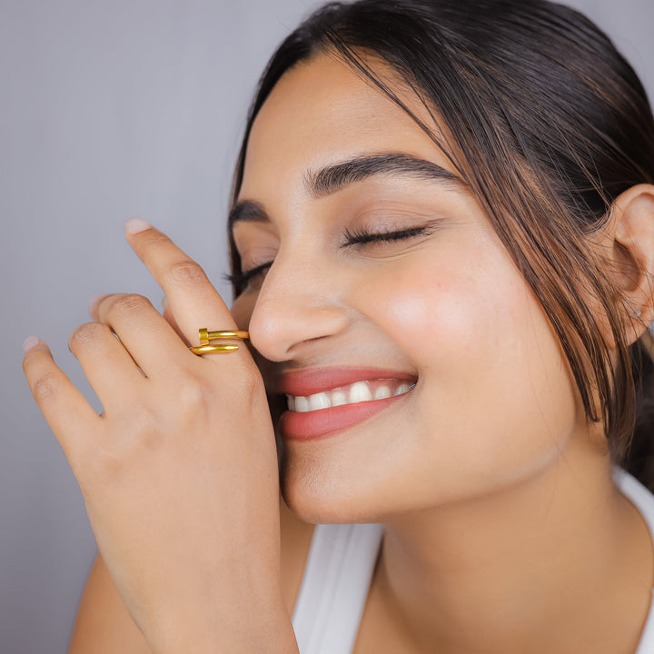 Nail Ring